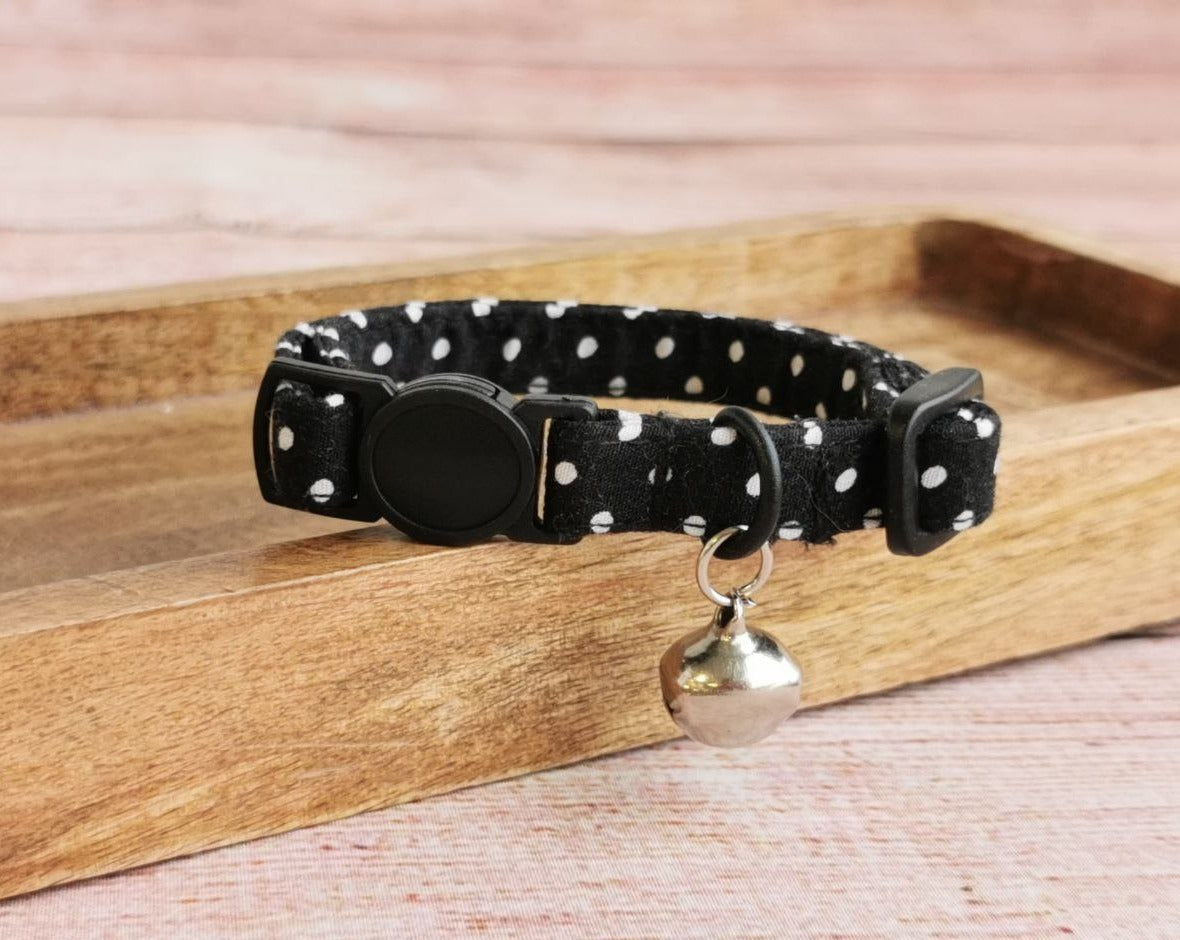 Black studded hot sale cat collar